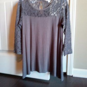 Charming Charlie Gray w/gray lace, M top M